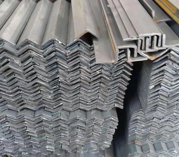 �ռ��͵ȱ߽Ǹ�